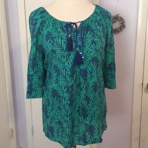 Beautiful  top by Catherines 3xp close out sale 🎉